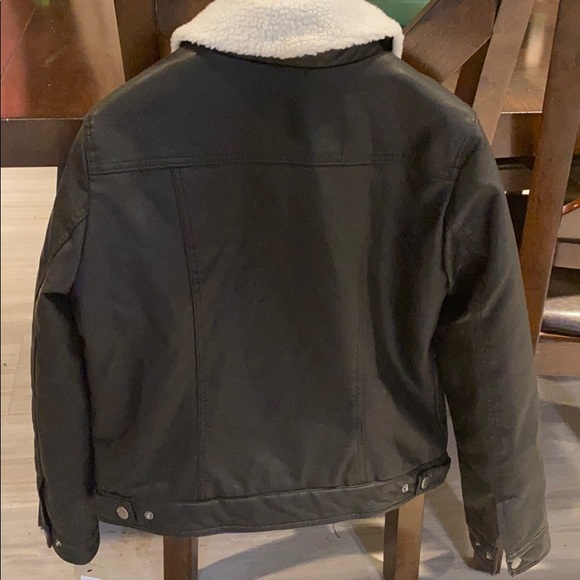 Levi’s Black Trucker Jacket - Picture 8 of 11